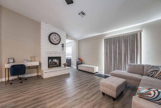 Building Photo - 8233 Ducharme Ave