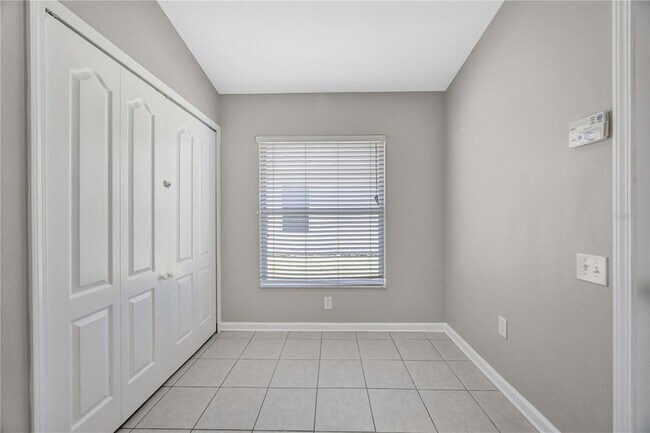 Building Photo - 30435 Annadale Dr