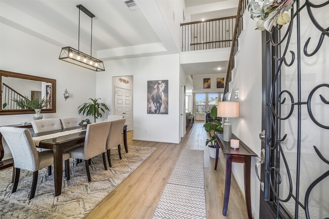 Building Photo - 31419 Elmgrove Knl Dr