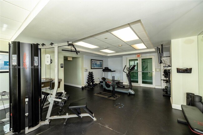 Building Photo - 50 Menores Ave