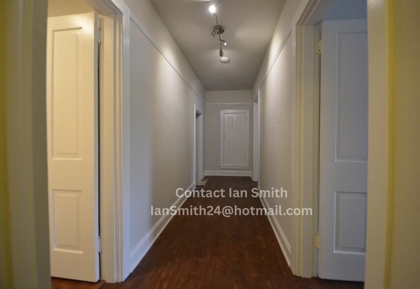 Building Photo - 109 E Pomfret St