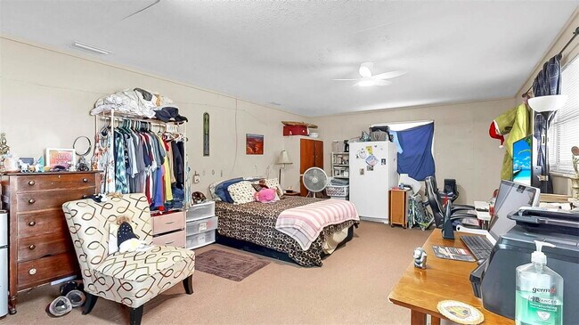 Building Photo - 38919 3rd Ave