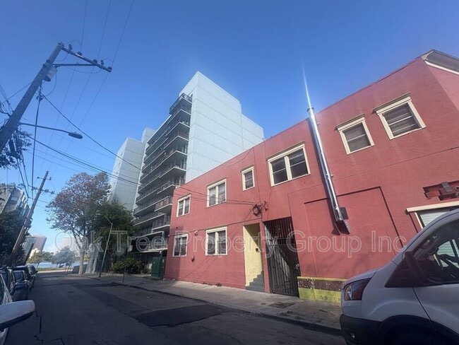 Building Photo - 1607 2nd Ave