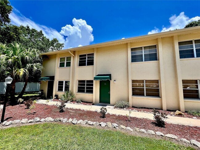 Building Photo - 4885 Rilma Ave