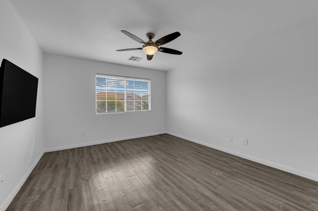 Building Photo - 4319 N Thunder Twice St