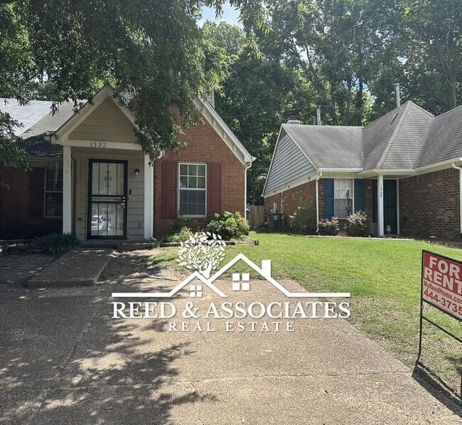 Primary Photo - 3 Bedroom Townhome in Cordova