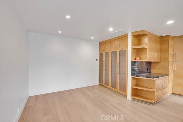 Building Photo - 859 St Katherine Dr