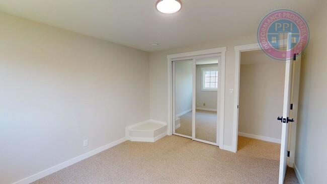 Building Photo - Portland's Sought After University Park!!!  Luxury Classic Ranch Style Home, Completely Renovated...