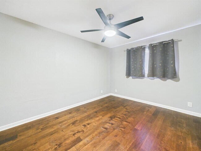 Building Photo - 3018 S 1st St