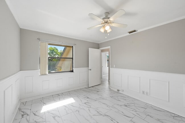 Building Photo - 9364 Ketay Cir