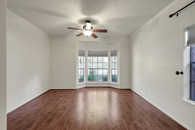 Building Photo - 23 Heathstone Pl