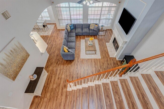 Building Photo - 1606 Barrington Hills Ln