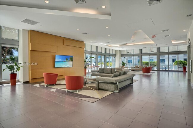 Building Photo - 1111 SW 1st Ave