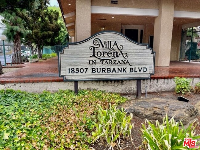 Primary Photo - 18307 Burbank Blvd