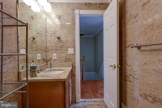 Building Photo - 43440 Postrail Square