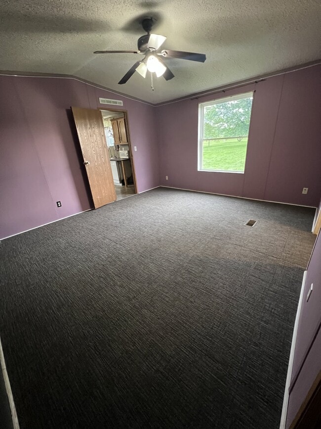 Building Photo - 2328 Oak Hill Rd
