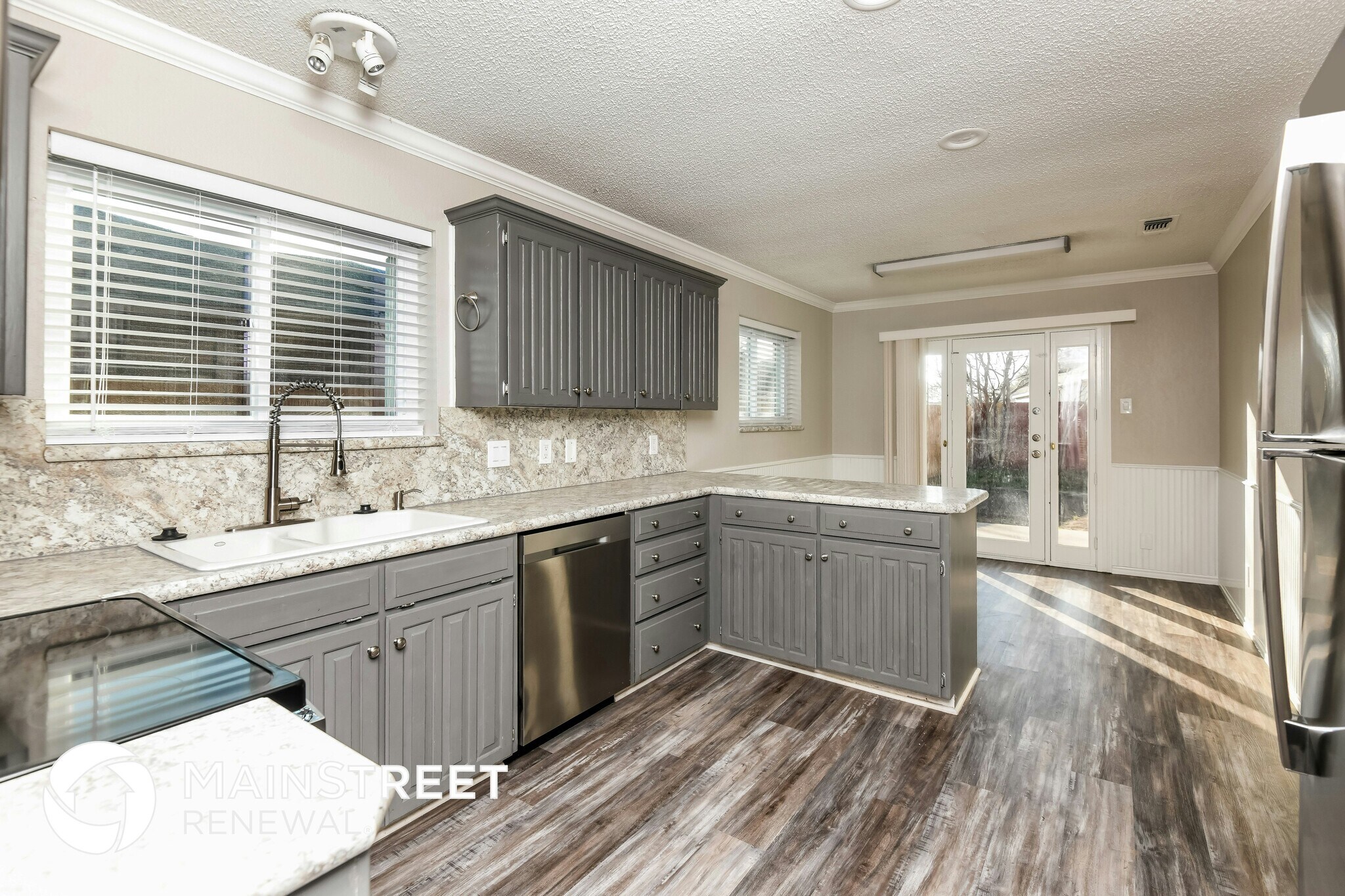 Building Photo - 3813 Clear Brook Cir