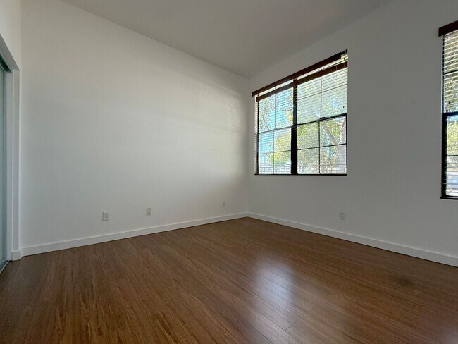 Building Photo - Modern Live/Work Loft In Sought After Depo...