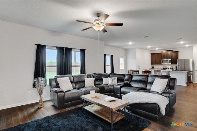 Building Photo - 7811 Toledo Bend