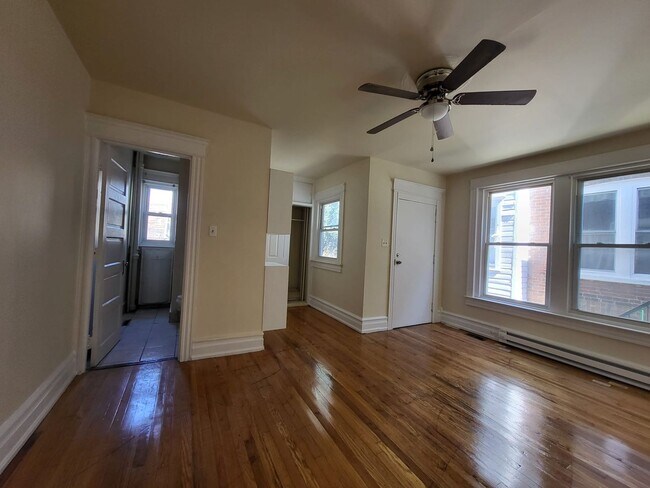 Building Photo - 1639 W Turner St