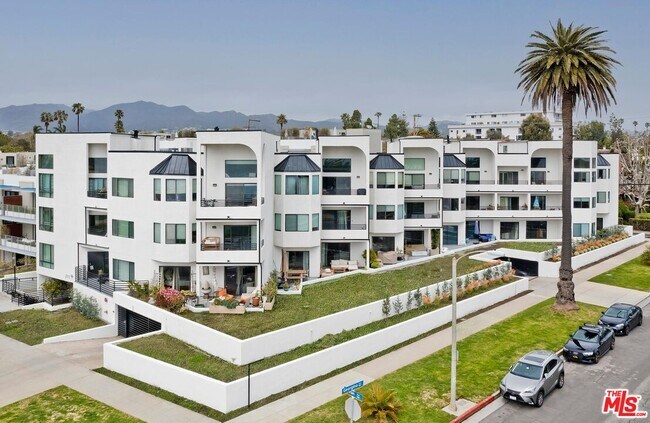 Building Photo - 311 Ocean Ave