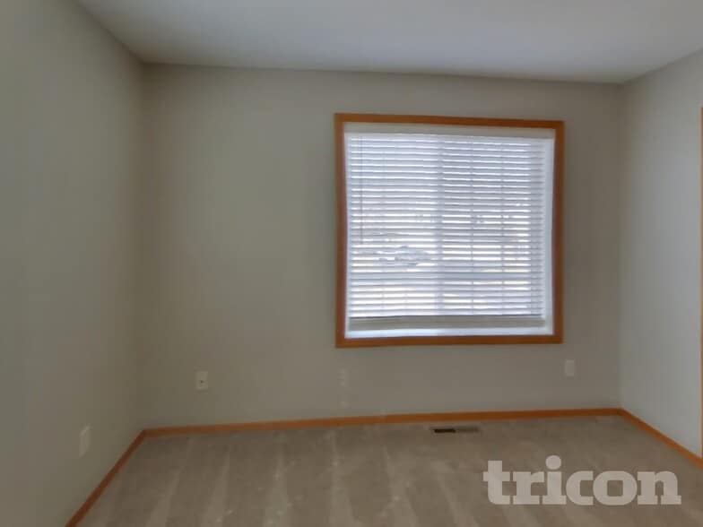 Building Photo - 10082 179th Ln NW