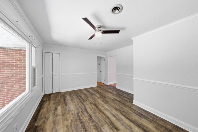 Building Photo - 1108 Park Ave