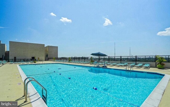 Building Photo - 4515 Willard Ave