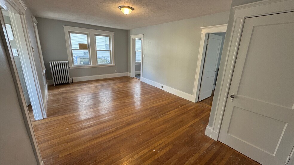 Building Photo - 54 Hooker Ave