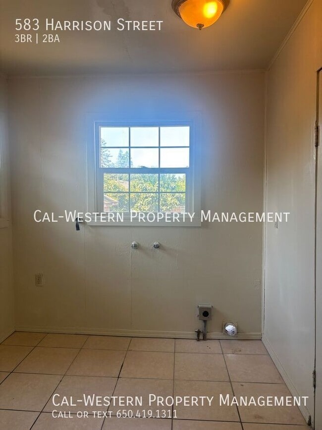 Building Photo - 583 Harrison St