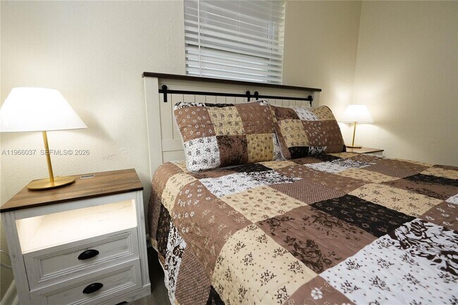 Building Photo - 742 Granada St