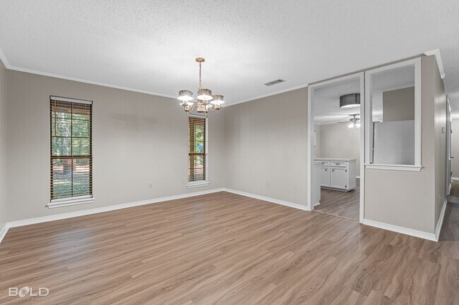 Building Photo - Home For Rent in Benton!