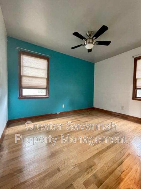 Building Photo - 1401 E 33rd St