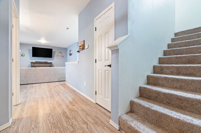 Building Photo - 4127 McKinley St NE