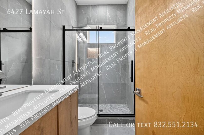 Building Photo - 6427 Lamayah St
