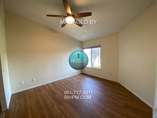 Building Photo - 3 bed 2 bath Orangecrest home Coming Soon