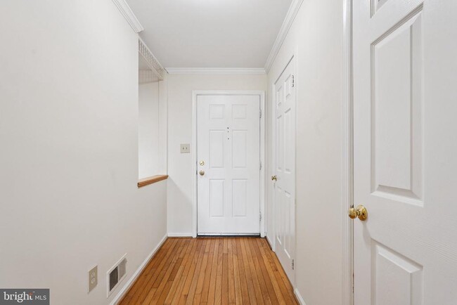 Building Photo - 43971 Kitts Hill Terrace