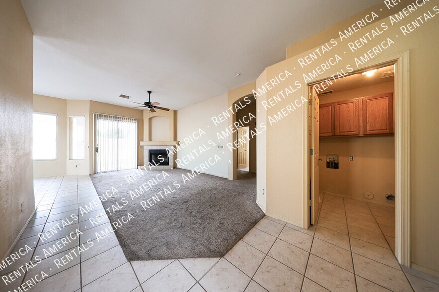 Building Photo - 3850 W Park View Ln