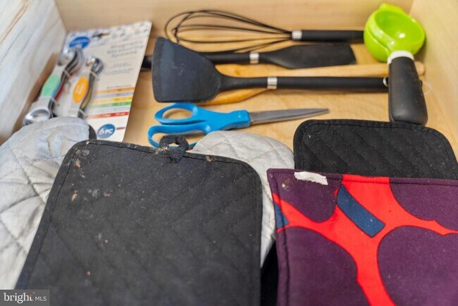 Building Photo - 4600 Duke St