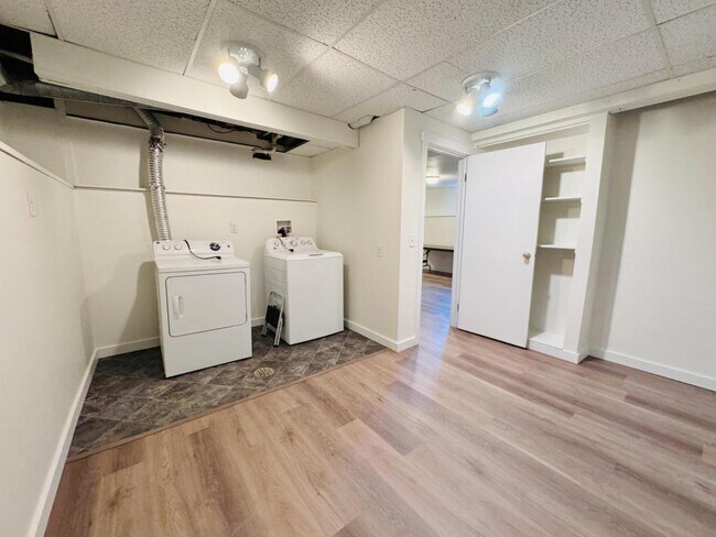 Building Photo - 1513 Wilder Ave