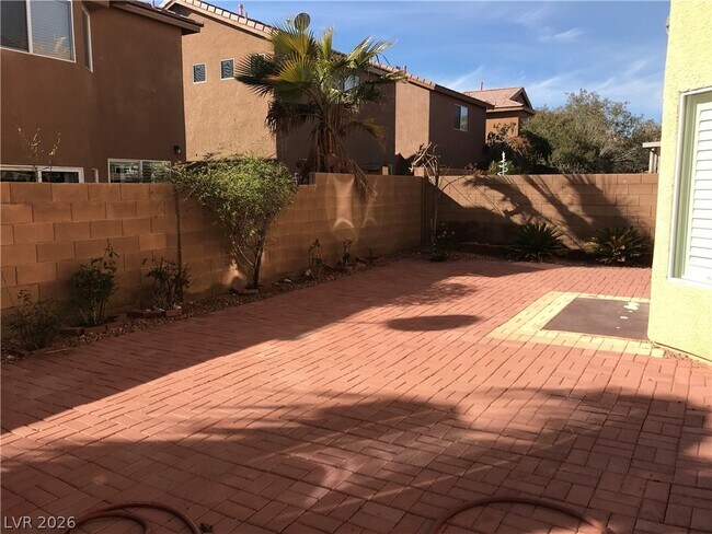 Building Photo - 9191 Dutch Oven Ct