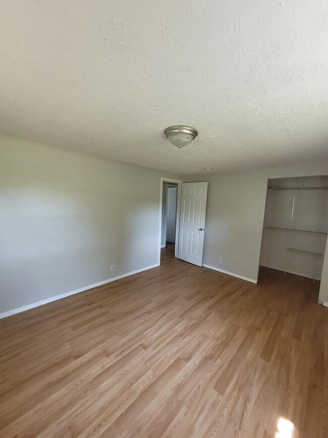 Building Photo - 4130 Buck Creek Valley Rd SE