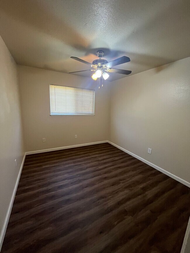Building Photo - 2805 Campbell Ln