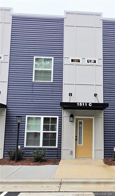 Primary Photo - 1511 Fort Bragg Rd