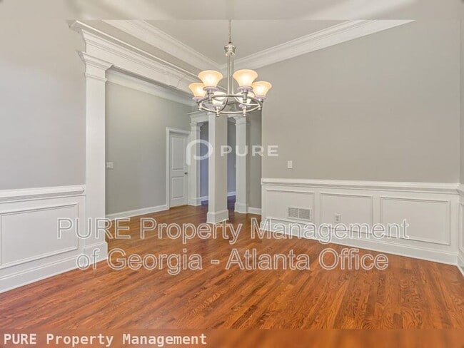 Building Photo - 410 Wilfawn Way