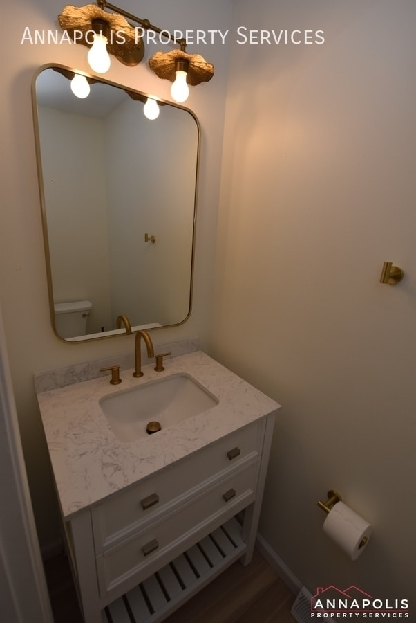 Building Photo - 100 Conley Dr