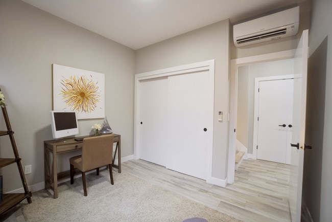 Building Photo - Immaculate NEW CONSTRUCTION Seattle Townhome w/ a Rooftop Deck and Parking Space!