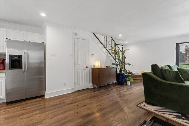 Building Photo - 10109 Regal Park Ln