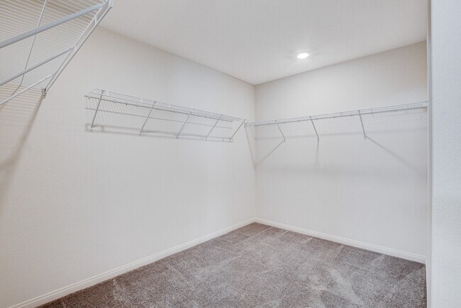 Building Photo - 8439 Vacarez Dr