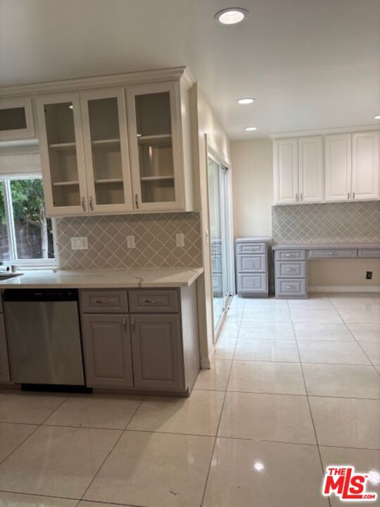 Building Photo - 1337 Avenida de Cortez